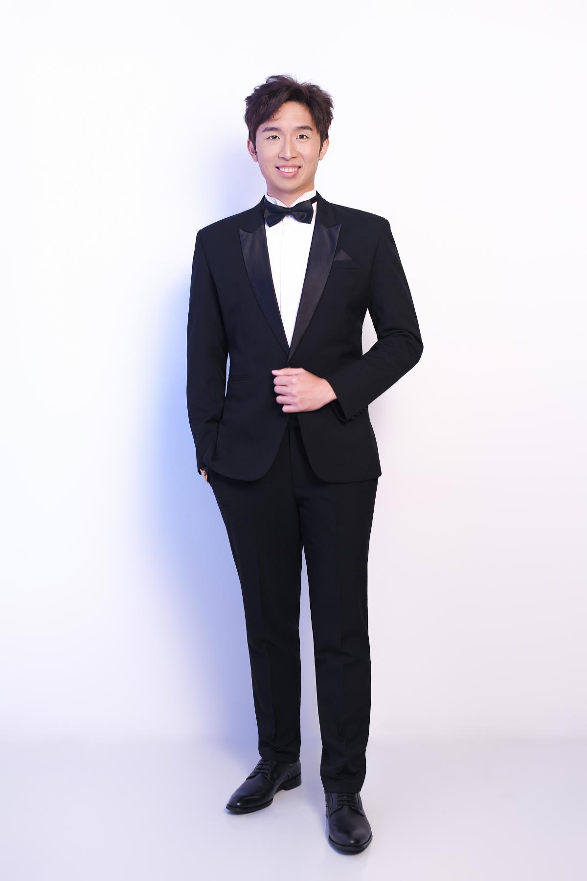 JONATHAN YEANG TZE